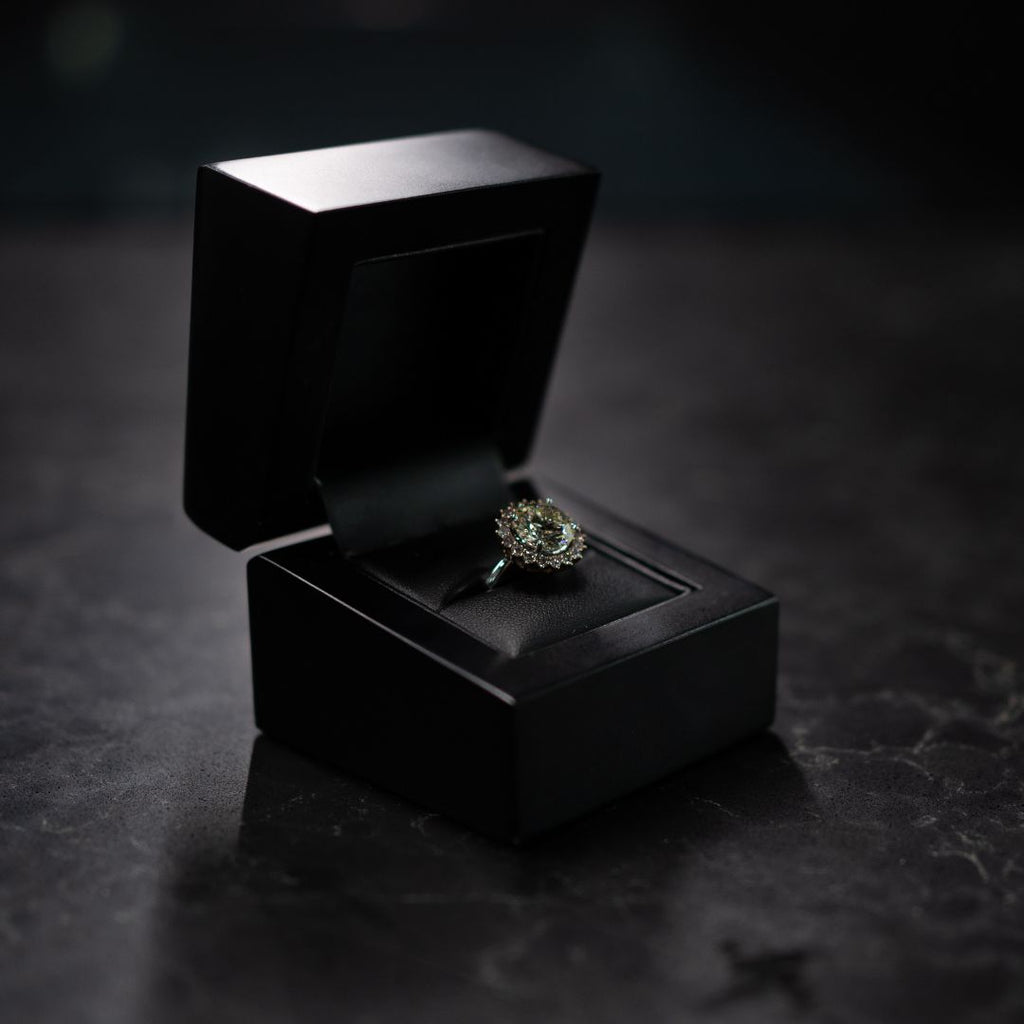 Diamond Set Halo Ring 4.23ct TDW 1 Natural round brilliant + 18 Natural Pink Round Brilliant